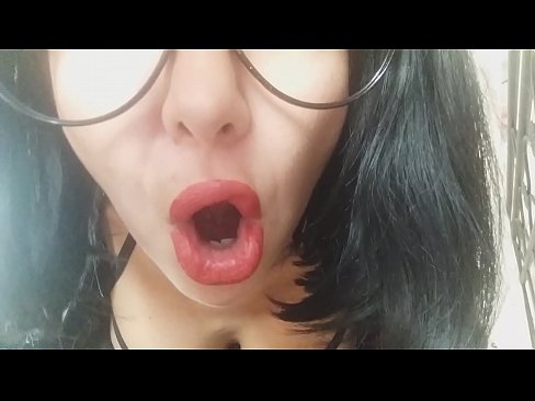 ❤️ Dušo, tvoja maćeha te ne pušta danas u školu... Previše si mi potrebna... Porno kod nas